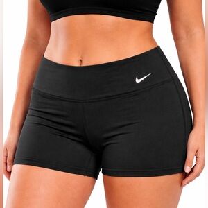 NIKE Dri-FIT Black Athletic Shorts XL Women’s Workout Running Yoga w/ Zip Pocket